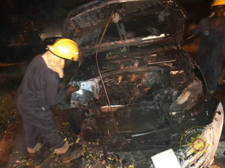 C/R: GHANA NATIONAL FIRE SERVICE SAVED HYUNDAI SANTA FE FROM BLAZING